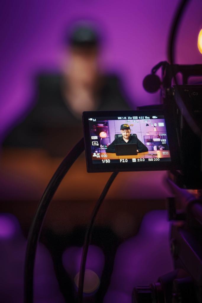 Podgląd z monitora kamery na planie